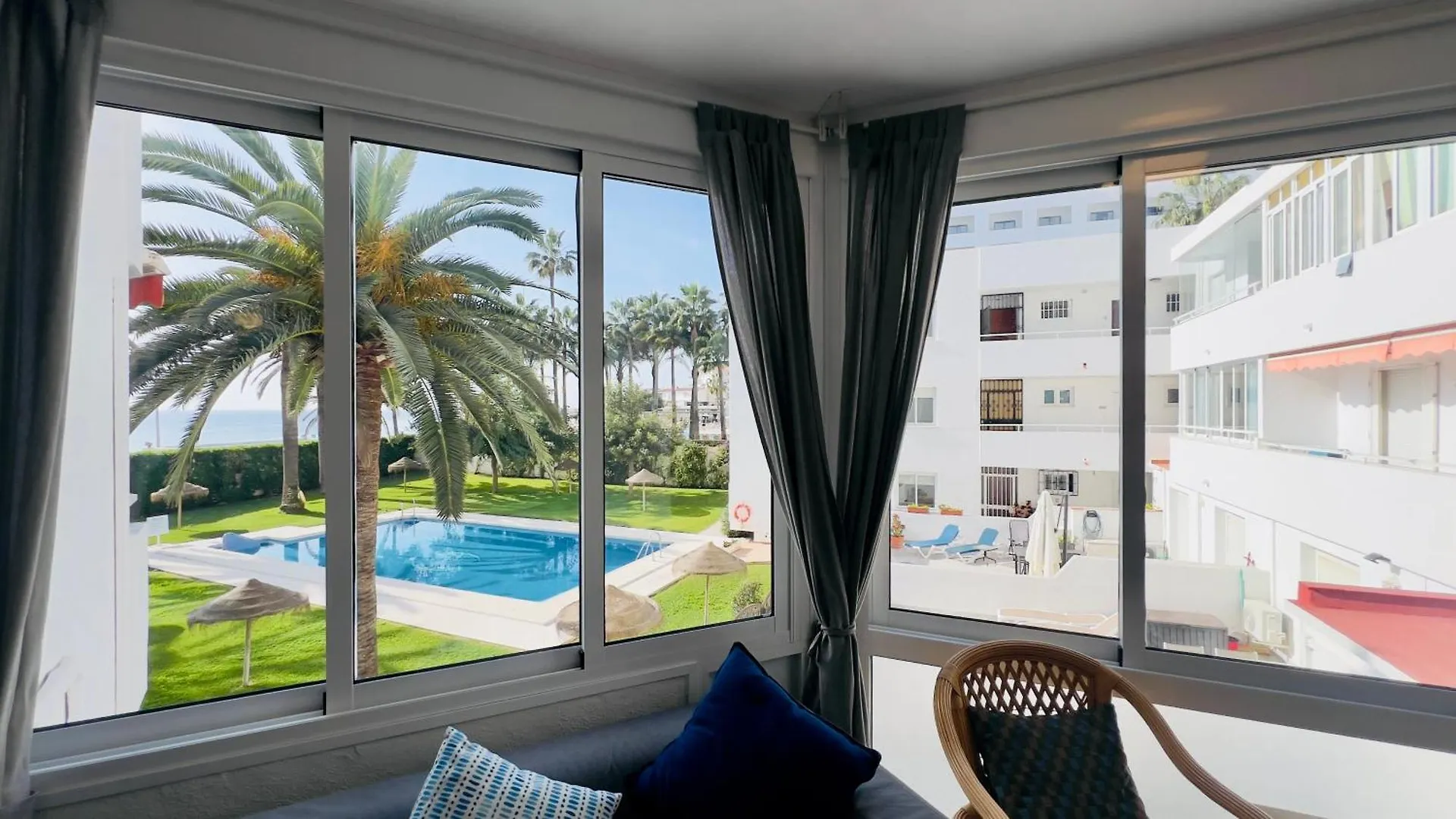 Torresol Sea View Lägenhet Nerja Spanien